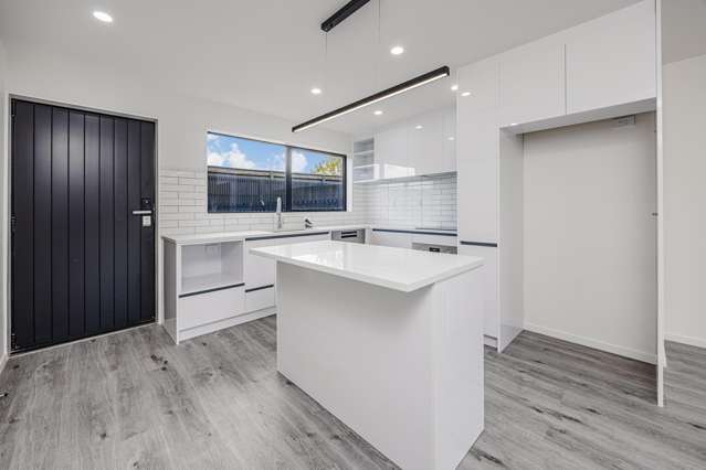 10B & 10C Tinkler Place Favona_3