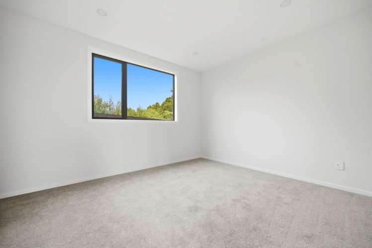 5a Weir Lane Oteha_12