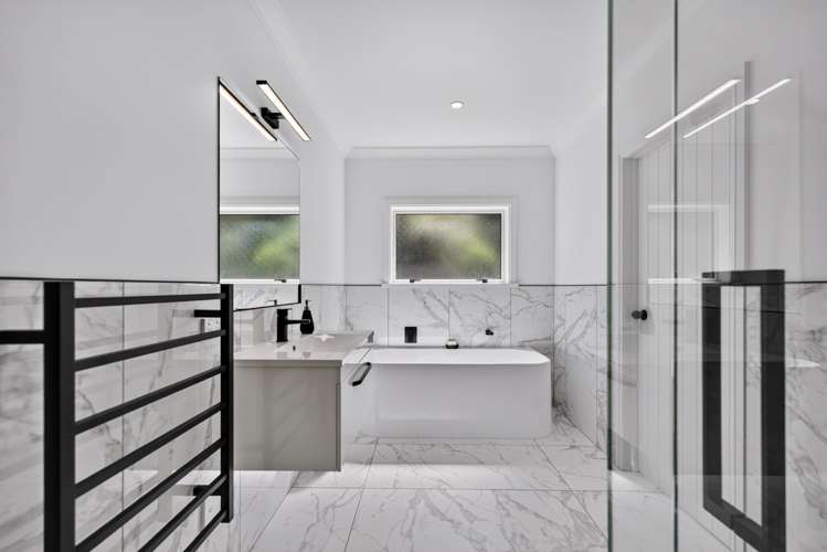 55 Kent Terrace Taradale_19