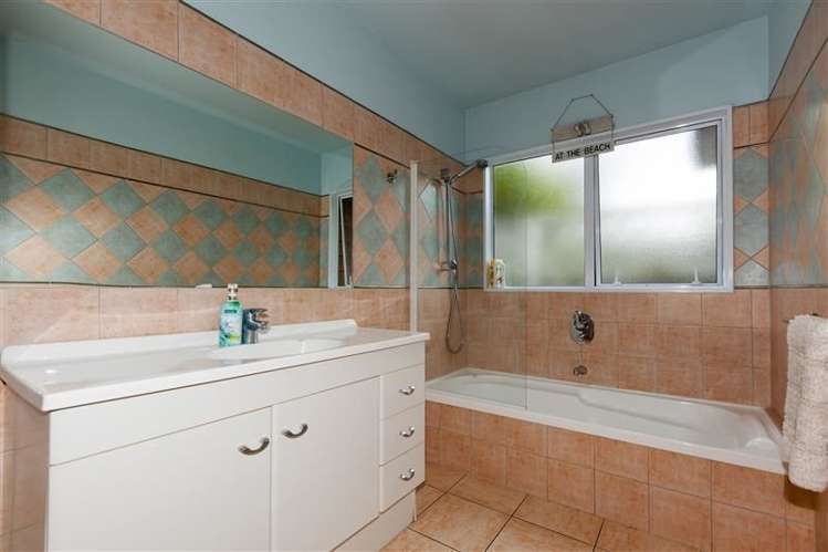 22 Martin Road Paraparaumu Beach_12