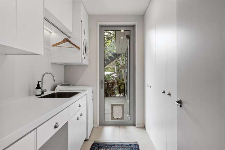 2 Burgess Street Sumner_32