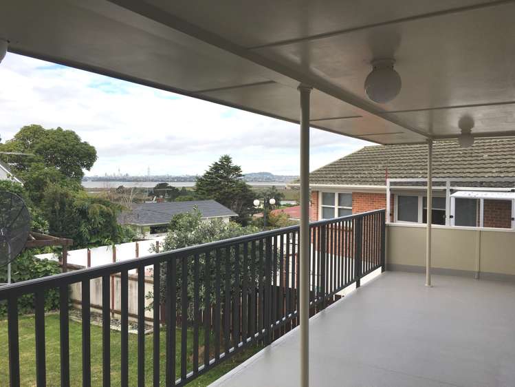 18 Jaemont Avenue Te Atatu South_7