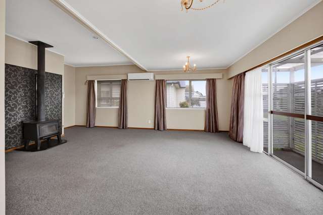 11 Grant Vc Street Hawera_3