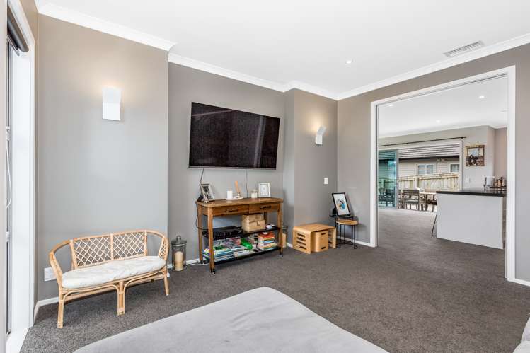 105 Endeavour Drive Whitby_9