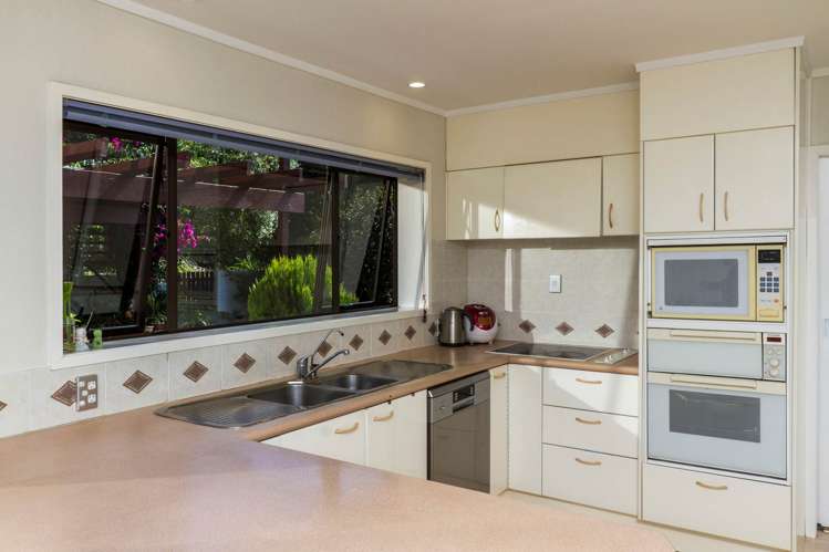 29 Jellicoe Road Murrays Bay_8