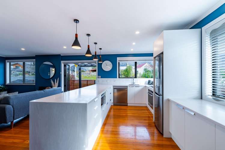 84 Helwick Street Wanaka_5