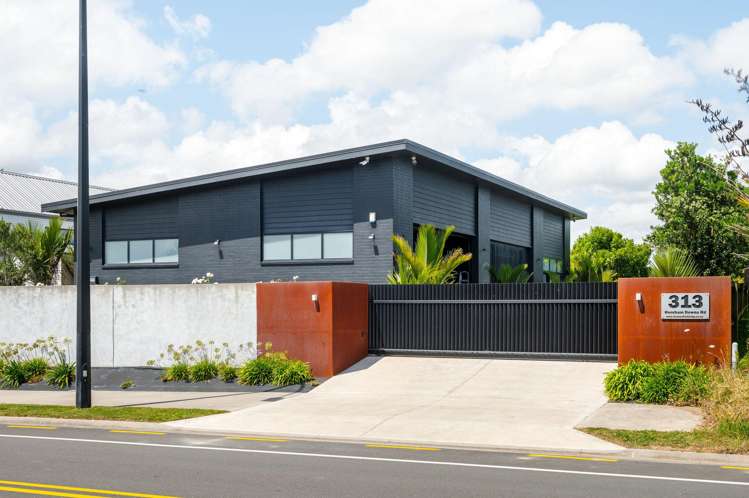 313 Horsham Downs Road Rototuna North_16
