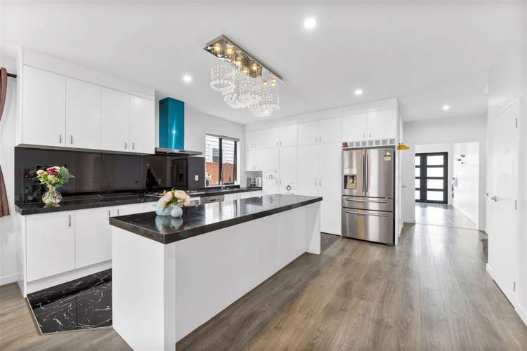 15 Eastfield Avenue Flat Bush_10