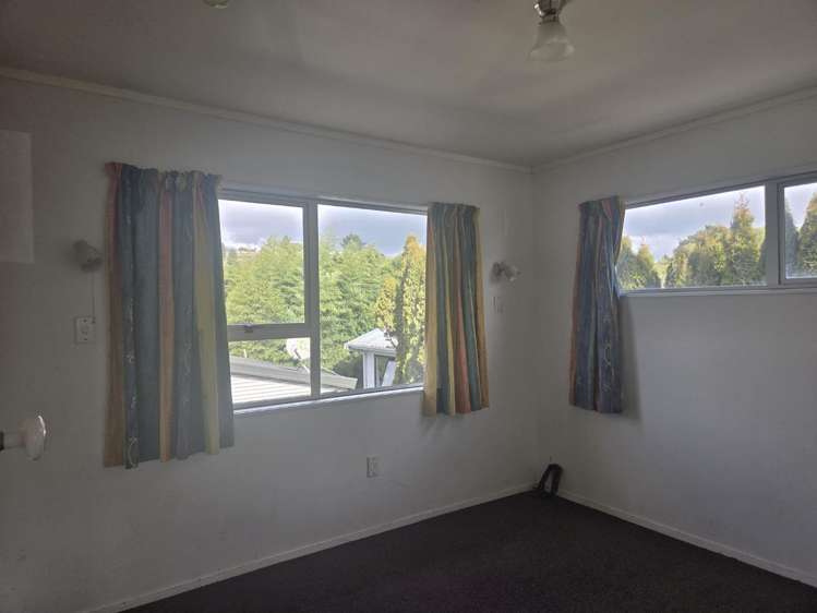 18 Olivine Street 11233_8