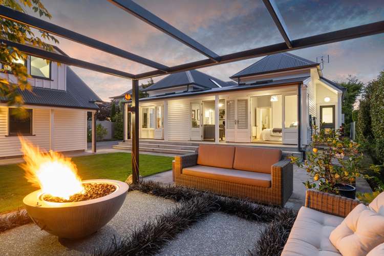 28 Knowles Street Merivale_2