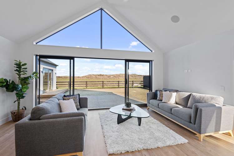 37 Monte Crescent Lincoln_9