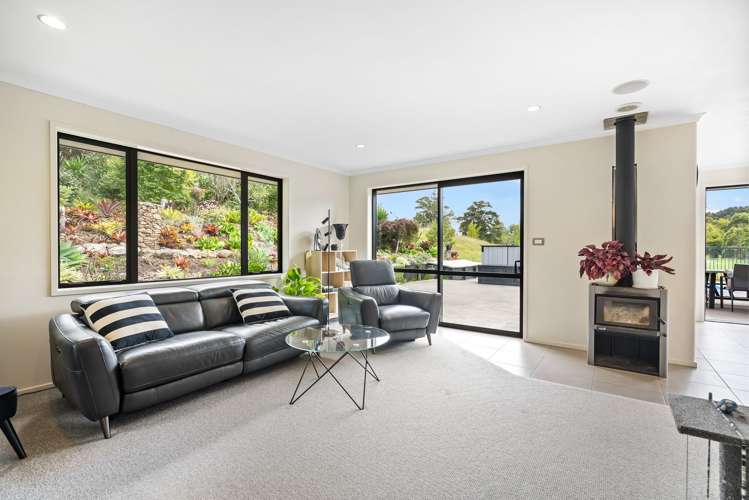 29 Waterfall Way Maungatapere_24