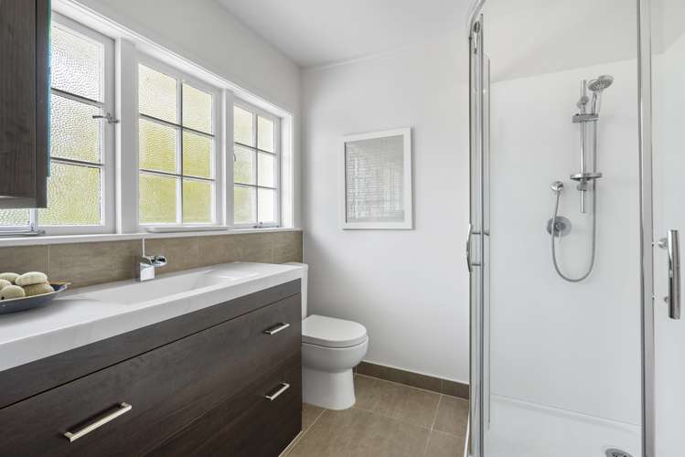 53 Nui Mana Place Te Atatu South_7