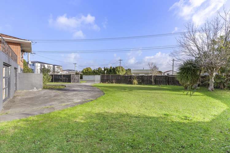 739 Te Atatu Road Te Atatu Peninsula_10