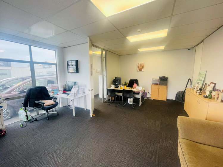 317 Great South Road Takanini_4