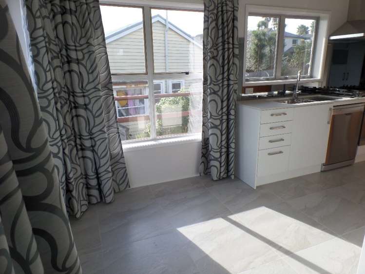 1/3 Fifeshire Street Belmont_3