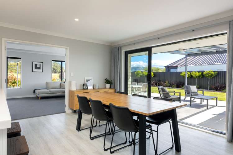 4 Hurricane Way Burleigh_5