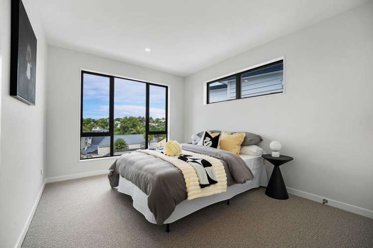 2/8 Park Rise Campbells Bay_14