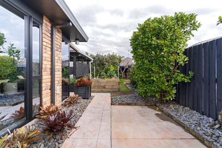 30 Ocean Crest Papamoa_5