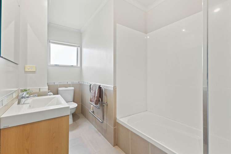 18 Clomell Drive Flat Bush_9