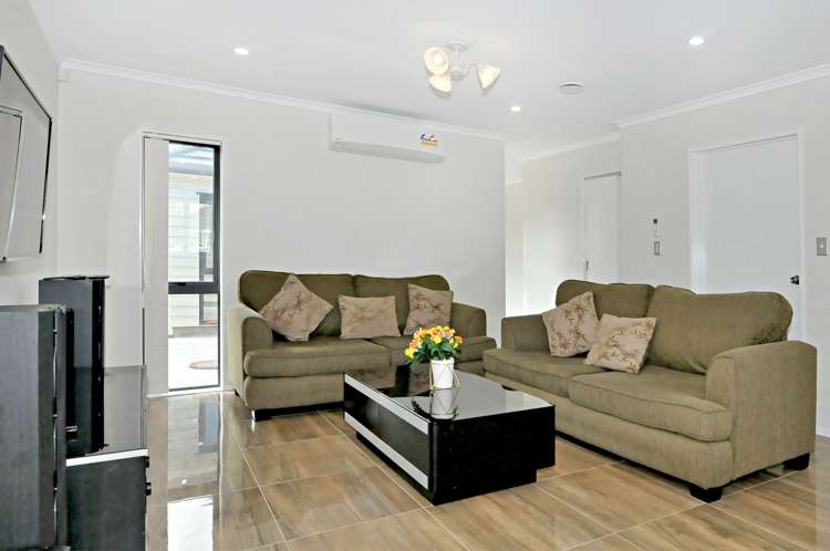 16 Takahe Avenue Takanini_13