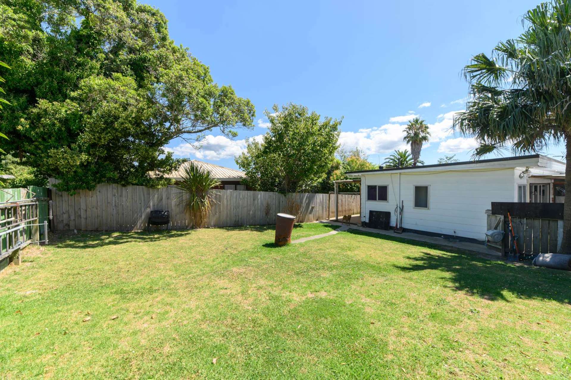 2/24 Newington Road Henderson_0