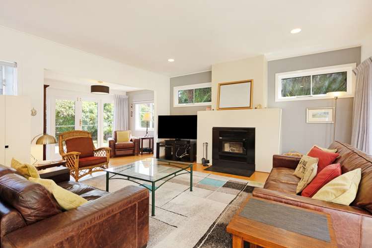 22 Vera Street Karori_6