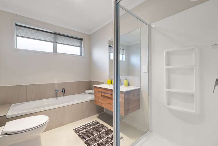 3 Muddle Lane Pyes Pa_16