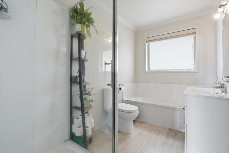 298 Ballintoy Park Drive Welcome Bay_12