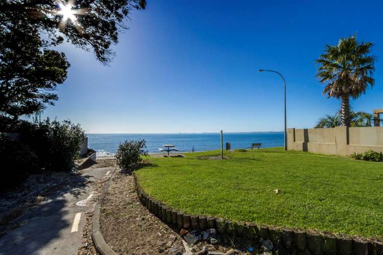 17 Asbury Crescent Campbells Bay_39