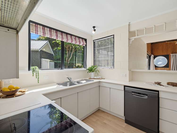 52 Virginia Road Otamatea_19