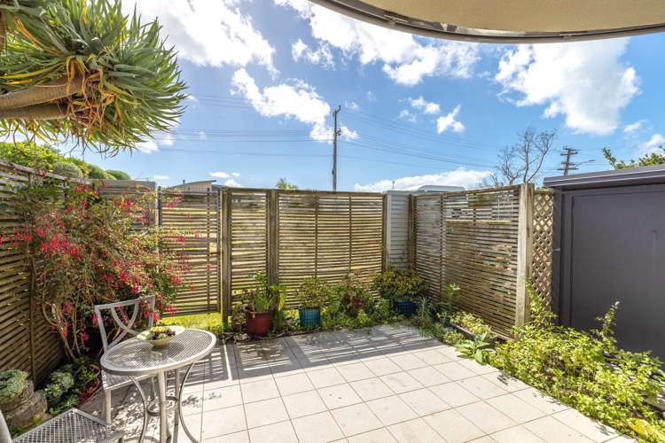 6/136 Ocean View Road Oneroa_17