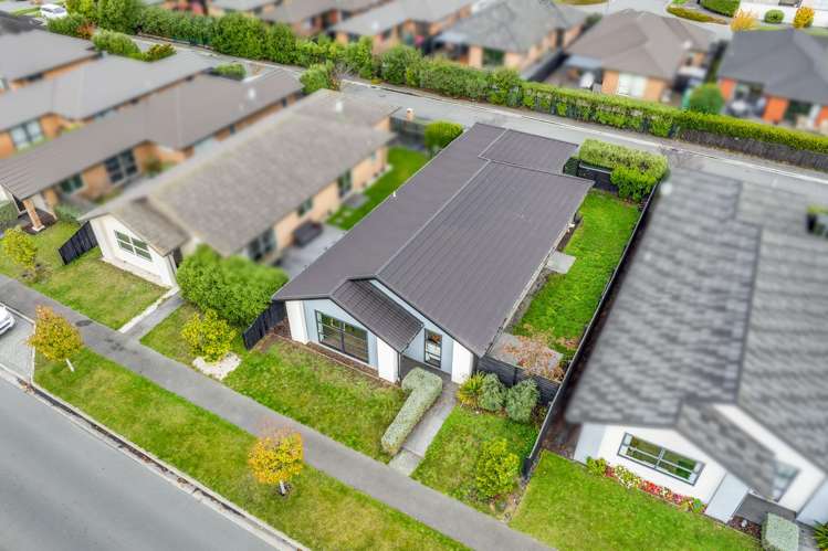 11 Lightbody Lane Wigram_16