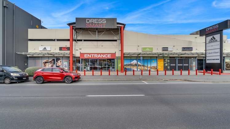 411 Main South Road Hornby_7