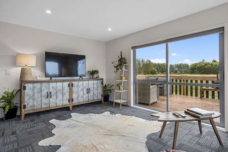 49 Factory Road Sefton_10