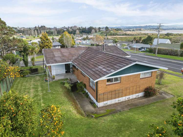 1 Emily Place Bellevue_16