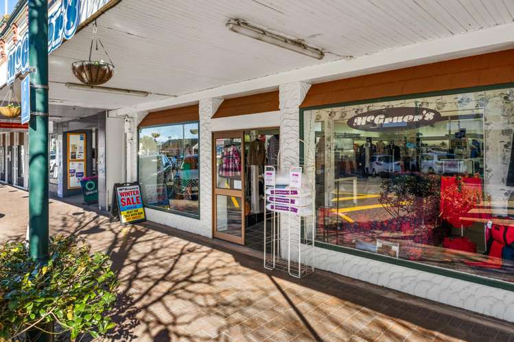 296 Broadway Marton_13