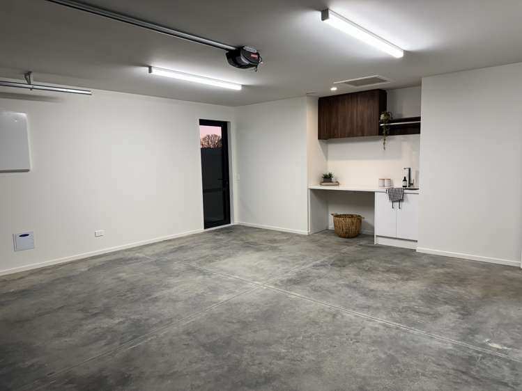 40 Strowan Avenue Elgin_19