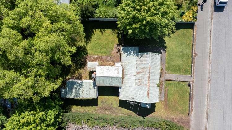 139 Main Street Mataura_17