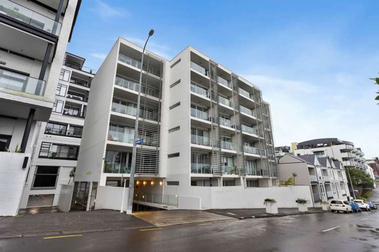 2c/14 Exmouth Street Eden Terrace_11