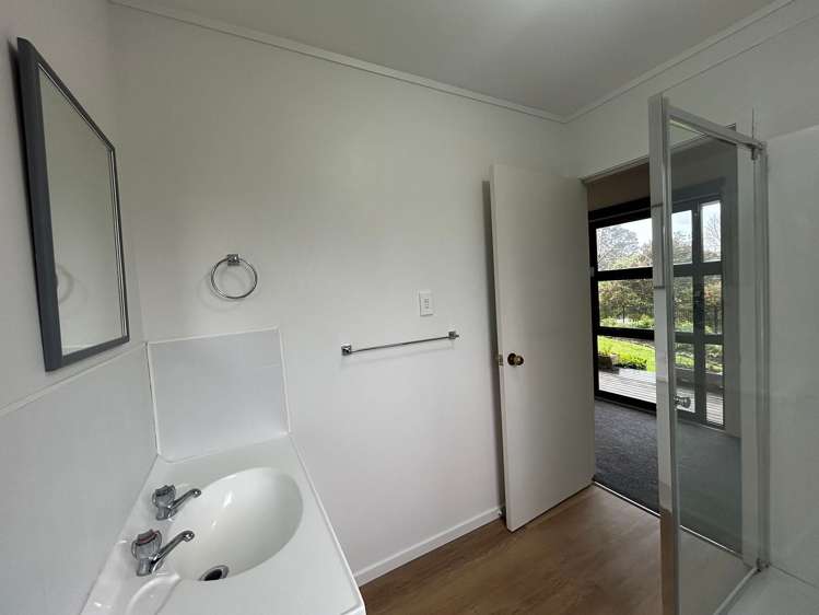 253 Whitford Road Whitford_16