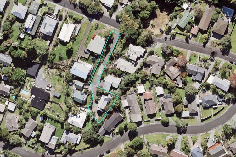 27 De Val Drive Titirangi_19