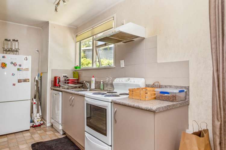 71 Kay Drive Blockhouse Bay_9