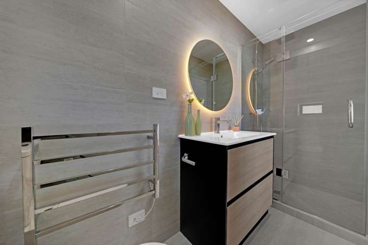 Lot 4 /107 Raglan Street Mangere East_9