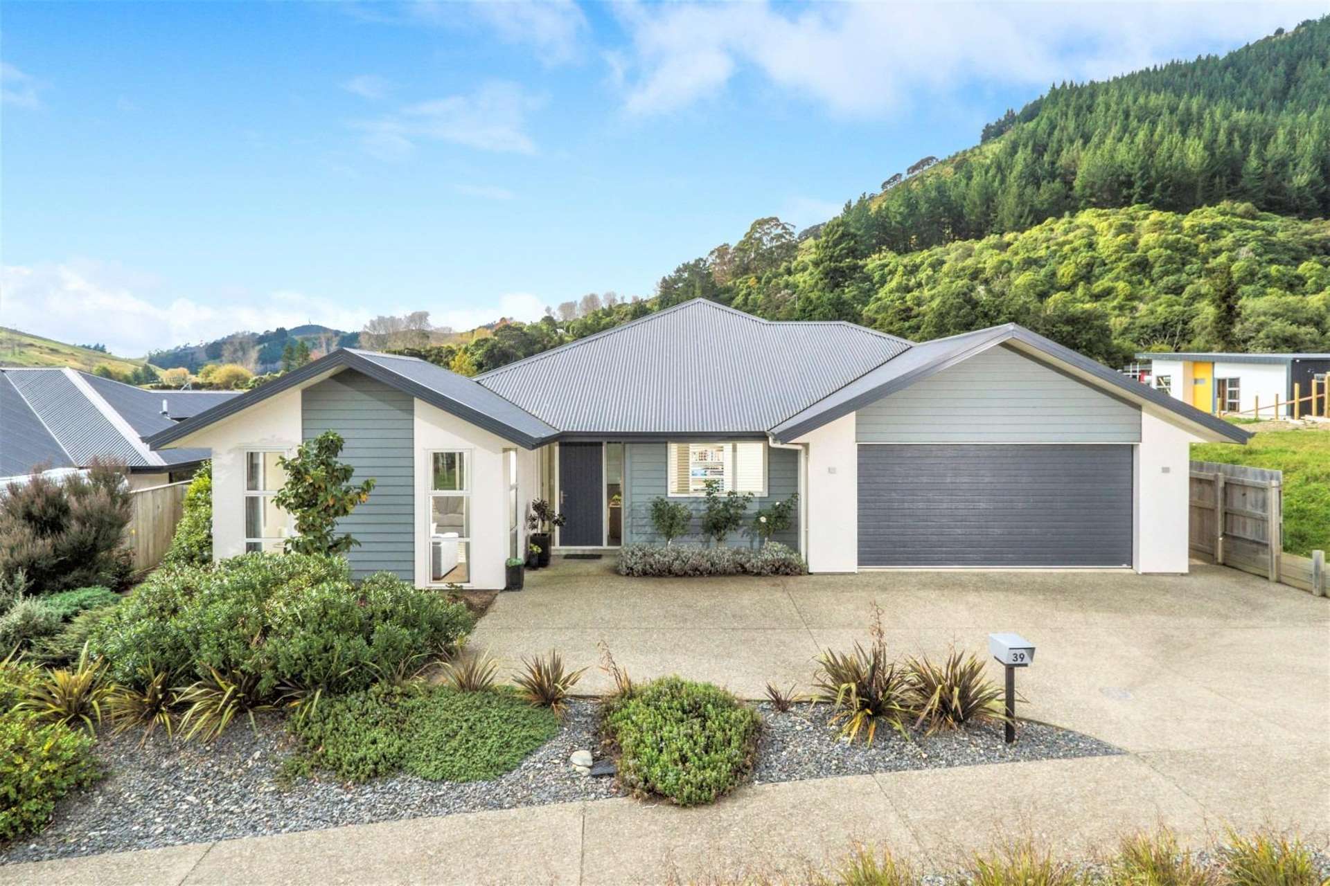 39 Sanctuary Drive 10816_0