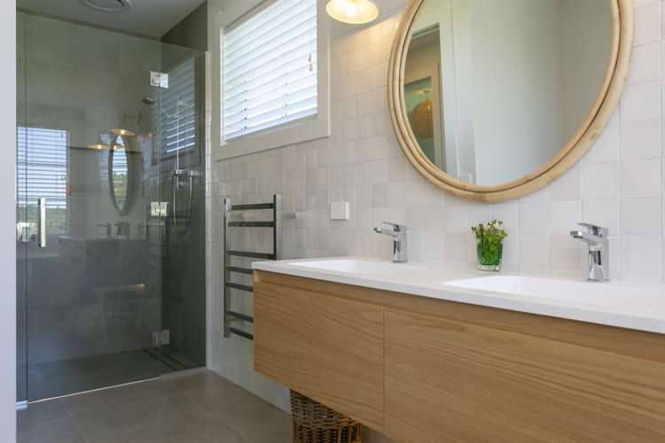 5 Lens Way Acacia Bay_21