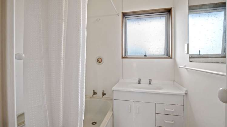 5/81 Shakespeare Road Milford_6