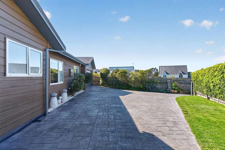 7 Lemonwood Grove Maungaraki_24