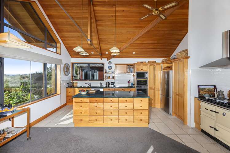 257 Cathedral Road Gore Bay_16