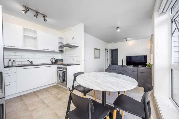 10/9 Basque Road Eden Terrace_3